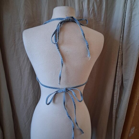 hot and delicious Small demin triangle top with adjustable ties - Picture 2 of 7